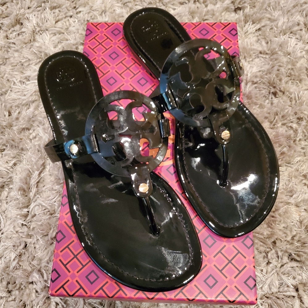 Like New!!! Black Tory Burch slides